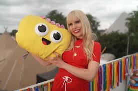 Paloma Faith Joins the CBeebies Bedtime Stories Team for a Glastonbury Special