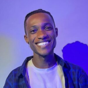 Experience backup singer/ songwriter available in Lagos